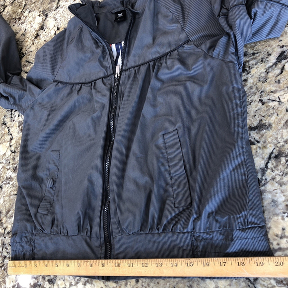 Size S Industry GRAY Women’s Jacket Full Zip Lined Causal Trendy CN - Picture 11 of 16